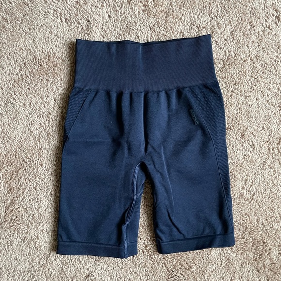 Gymshark Flex Cycling Shorts - Navy - Picture 2 of 4